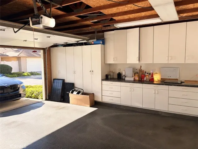 26172 Rainbow Glen, Newhall, California 91321