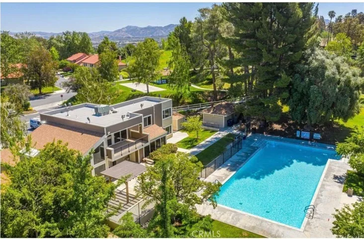 26172 Rainbow Glen, Newhall, California 91321