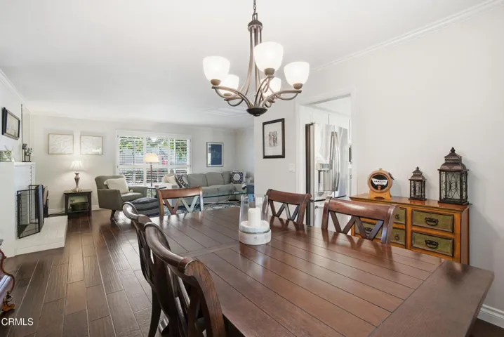 11_dining area