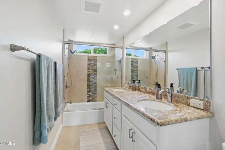 26_bathroom
