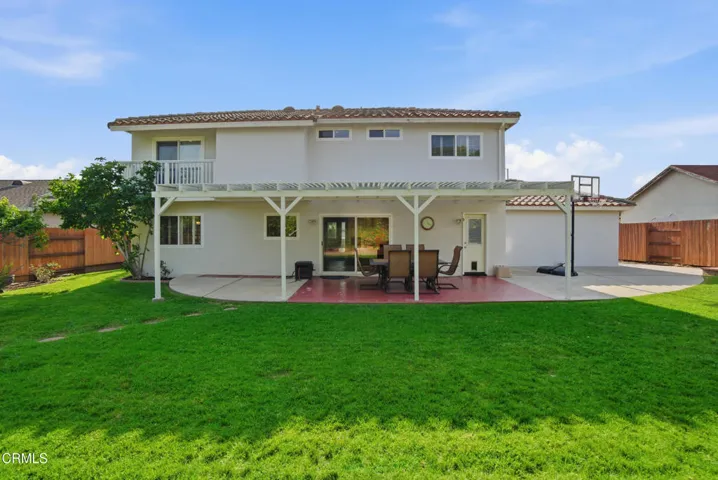 40_back exterior
