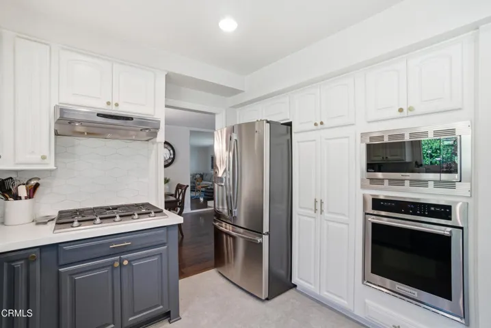 14_kitchen