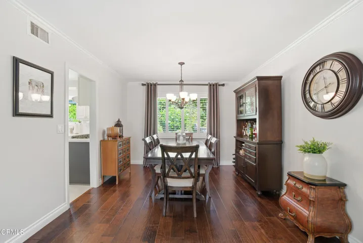 10_dining room
