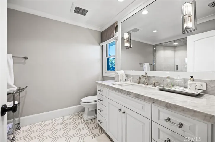 Bedroom 2 Bath