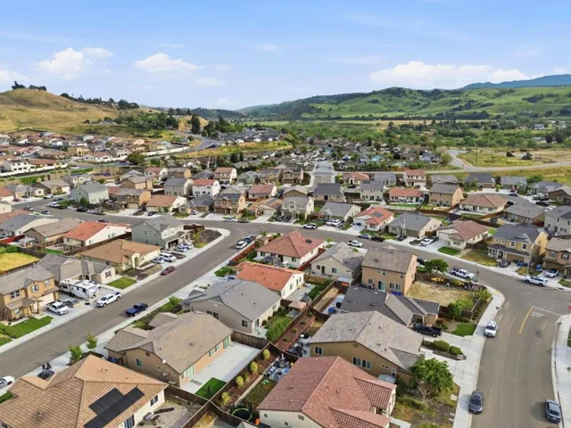 805 Klamath Way, Hollister, California 95023