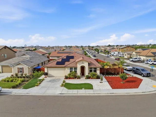 805 Klamath Way, Hollister, California 95023