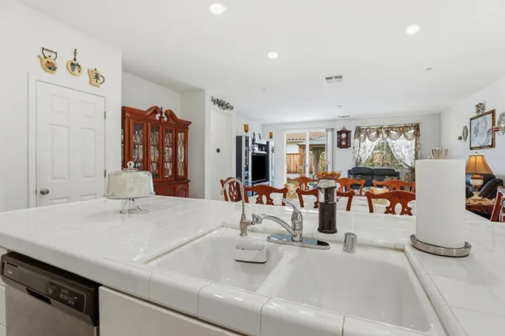 805 Klamath Way, Hollister, California 95023