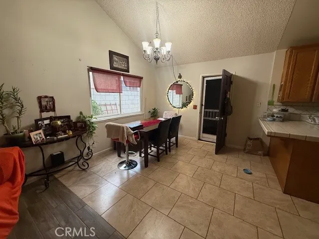 27135 Cabrera, Saugus, California 91350