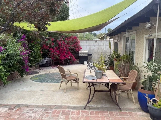 27135 Cabrera, Saugus, California 91350