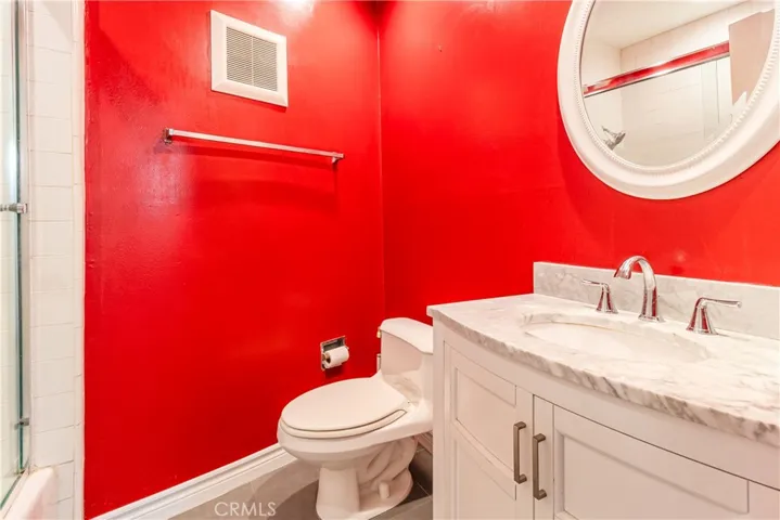 Stylish guest retreat/bath 2