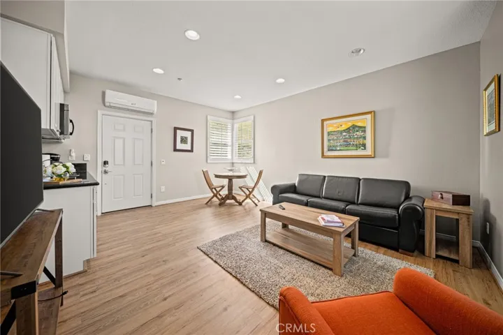 Apt living area