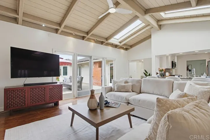 825 Santa Hidalga, Solana Beach, California 92075
