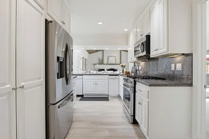 825 Santa Hidalga, Solana Beach, California 92075