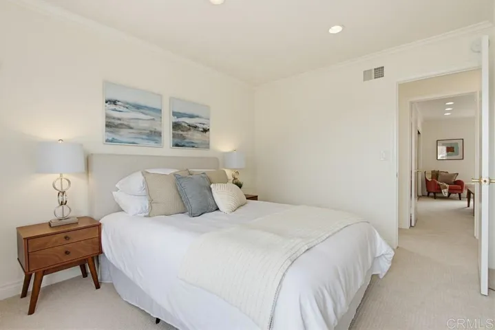 825 Santa Hidalga, Solana Beach, California 92075