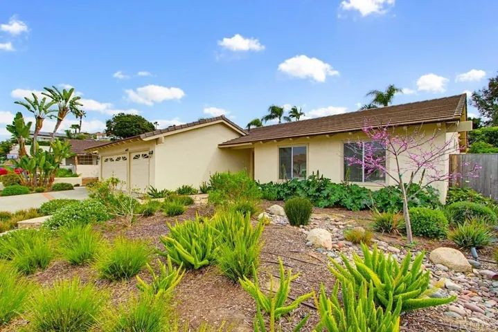 825 Santa Hidalga, Solana Beach, California 92075