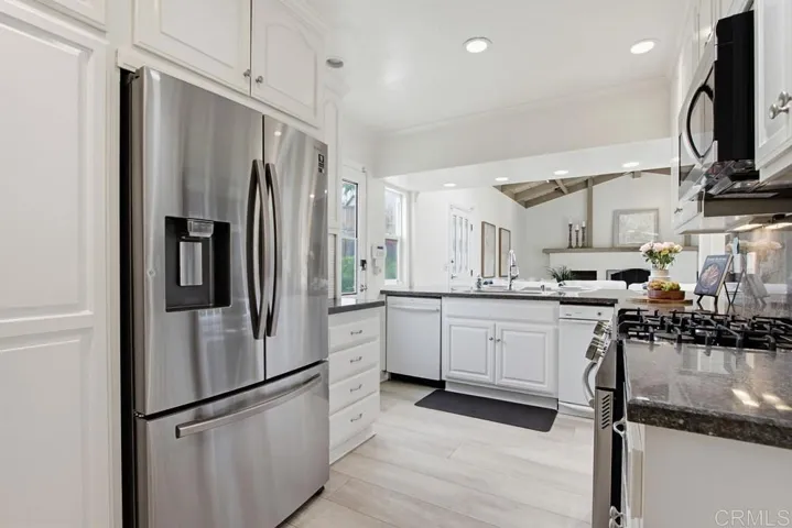 825 Santa Hidalga, Solana Beach, California 92075