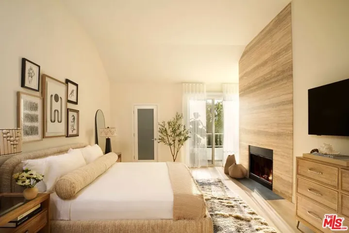 6489 Cavalleri Road 304, Malibu, California 90265