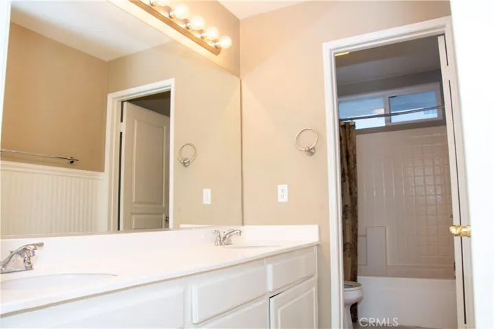 Secondary Full Bath Upstairs