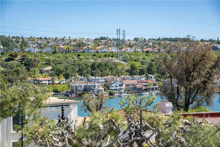 22476 Petra 22, Mission Viejo, California 92692