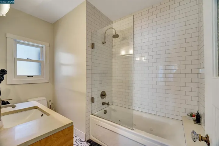 2038 BATHROOM 2