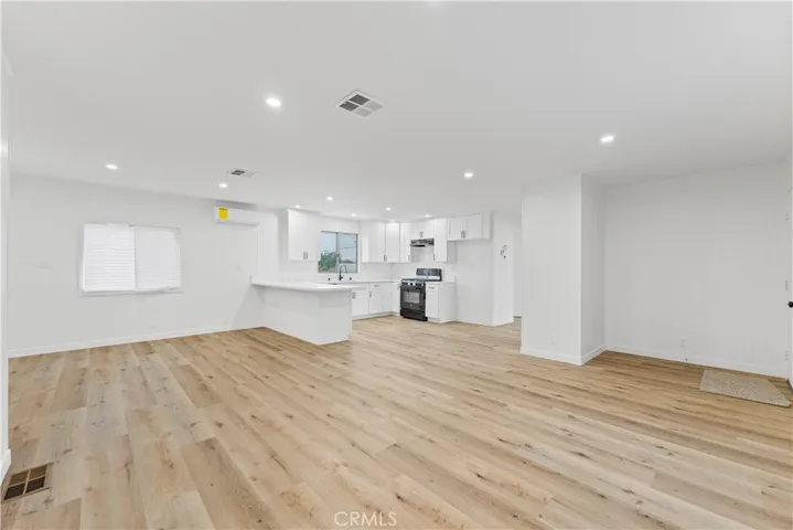 1992 Hillcrest Avenue, Rosamond, California 93560