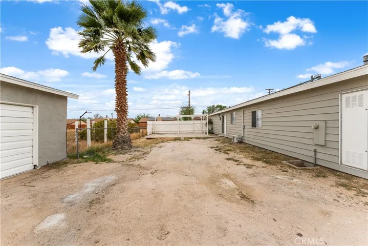 1992 Hillcrest Avenue, Rosamond, California 93560