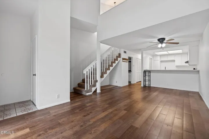 8-web-or-mls-UpmarketMedia-1235Osa-019