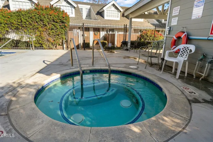 29-web-or-mls-UpmarketMedia_Natucket-2