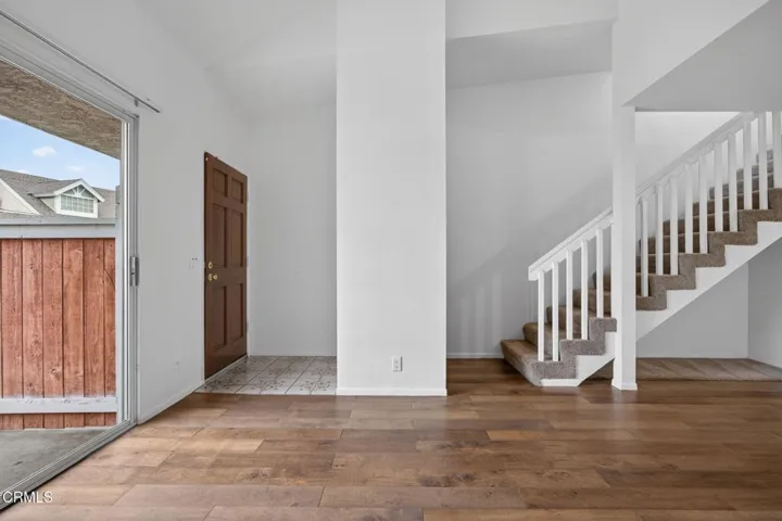 9-web-or-mls-UpmarketMedia-1235Osa-023
