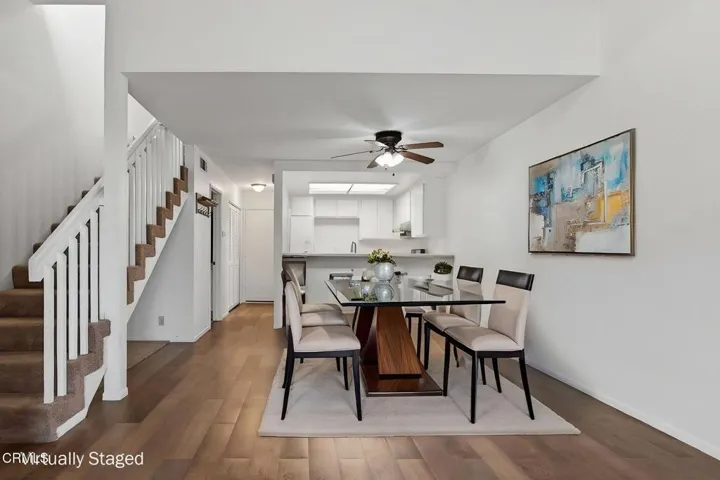 6-web-or-mls-UpmarketMedia-1235Osa-016 v