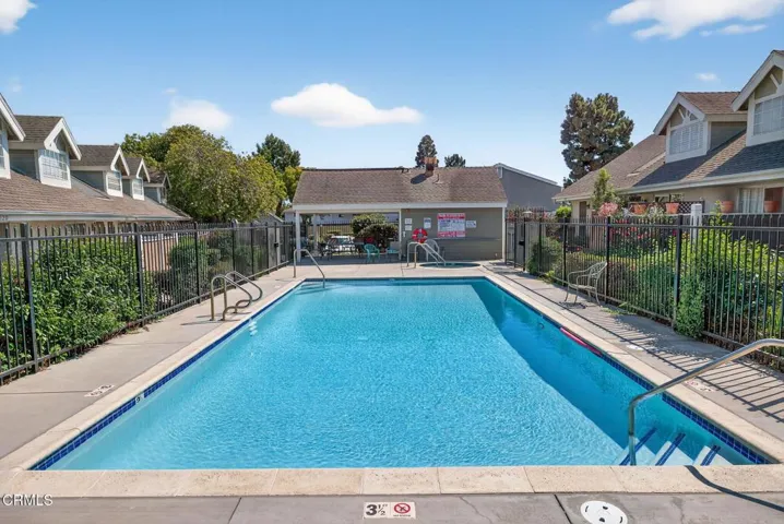 28-web-or-mls-UpmarketMedia_Nantucket-1