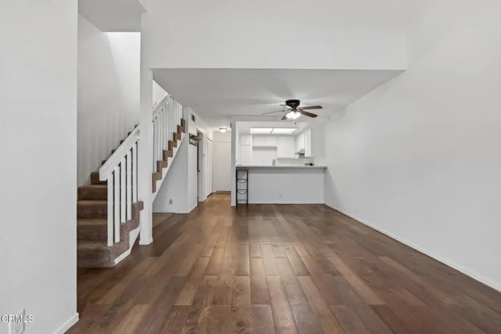 7-web-or-mls-UpmarketMedia-1235Osa-016