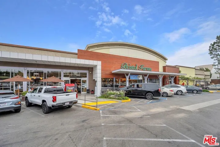 Bristol Farms blocks away