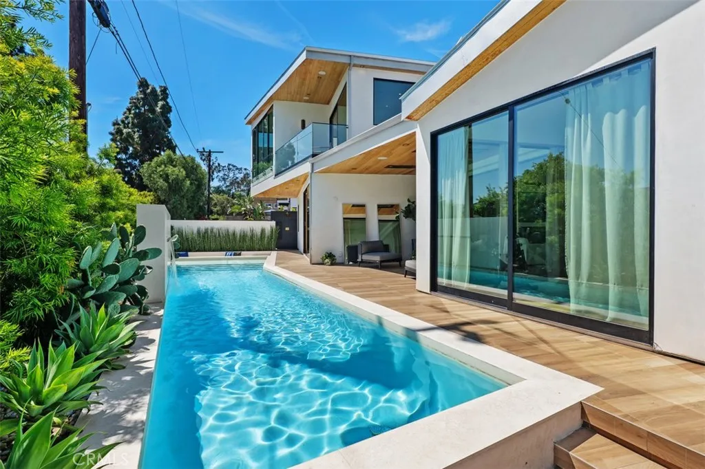 Gorgeous pool