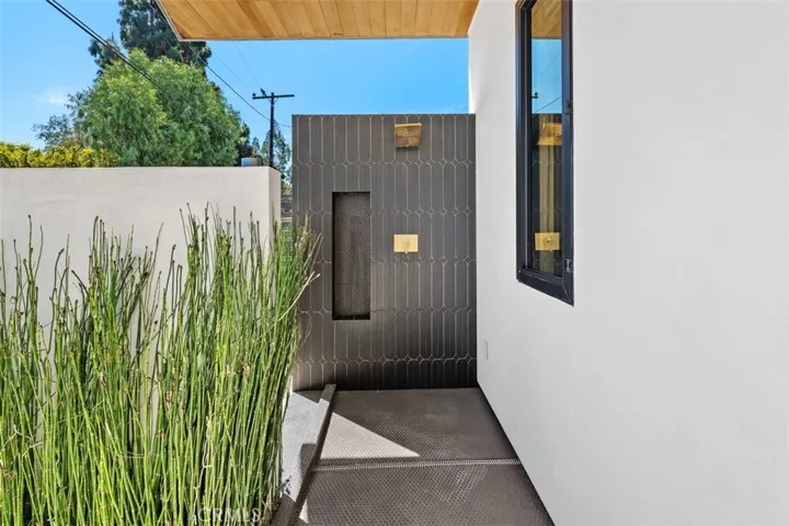 Beautiful outdoor shower