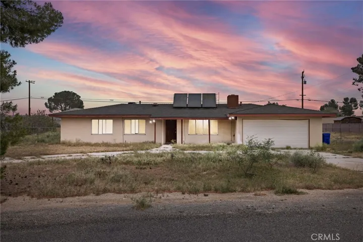 18190 Hiawatha Road, Apple Valley, California 92307