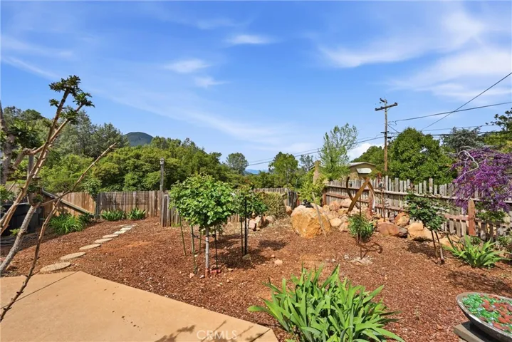 10313 Walnut Way, Kelseyville, California 95451