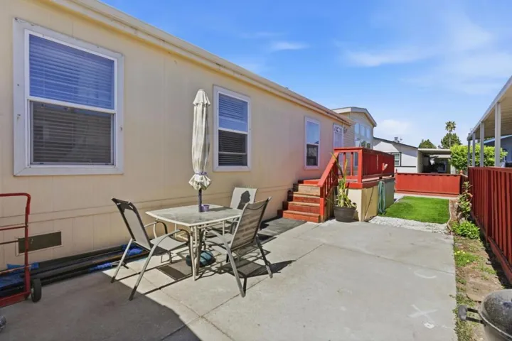 500 W 10th Street, Gilroy, California 95020