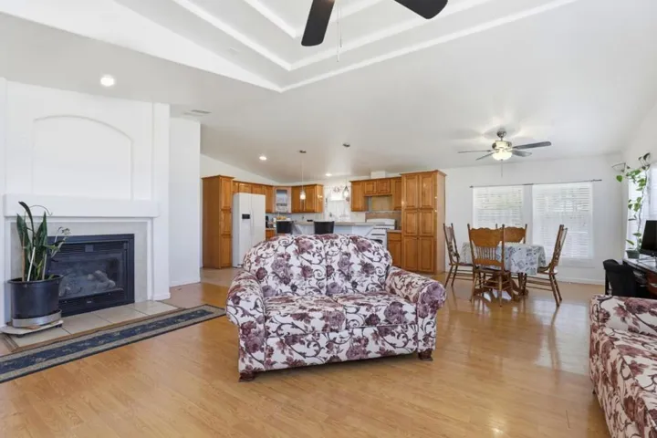 500 W 10th Street, Gilroy, California 95020