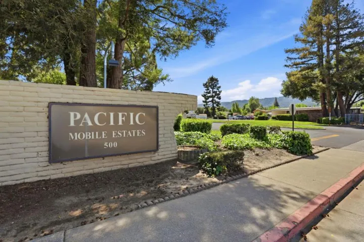 500 W 10th Street, Gilroy, California 95020