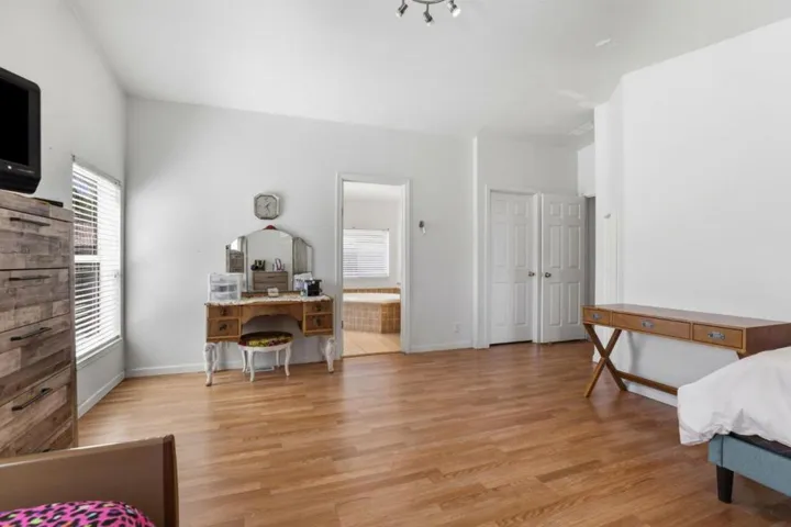 500 W 10th Street, Gilroy, California 95020