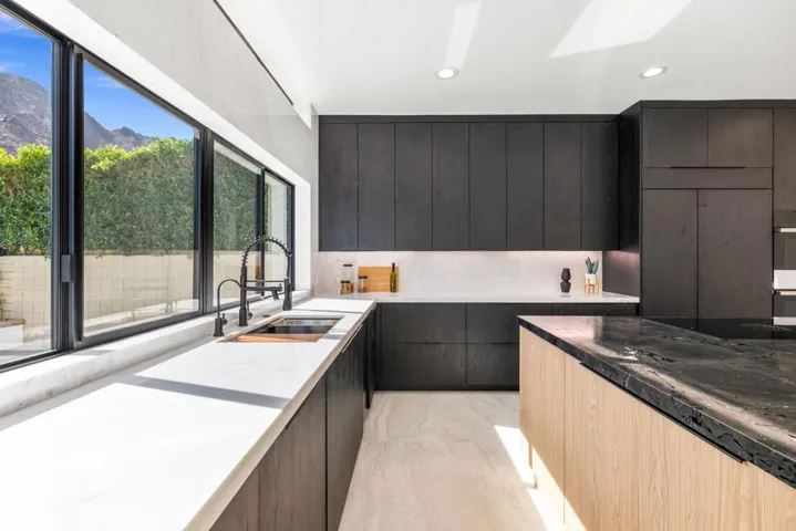 021_81-print-as5a7773_761