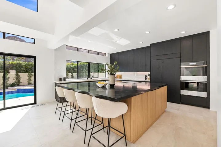 017_84-print-as5a7768_543