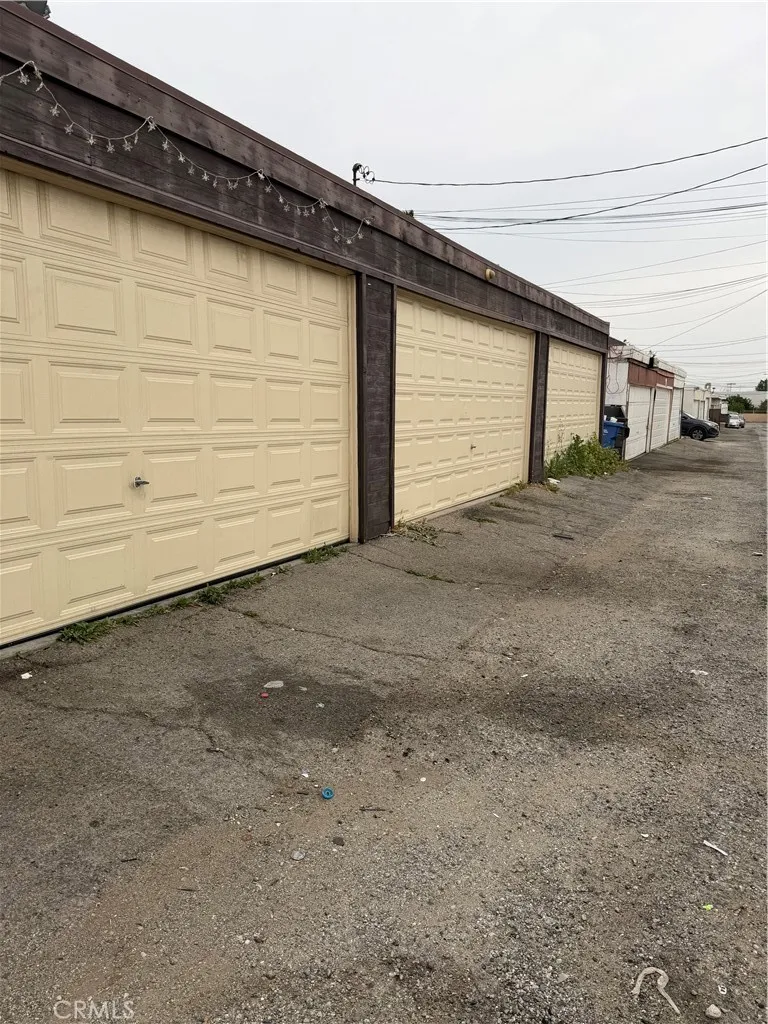 2-car Garage