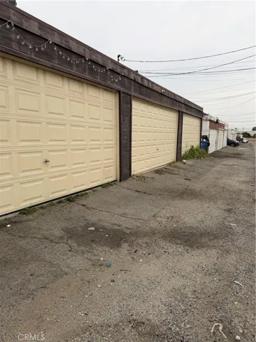2-car Garage