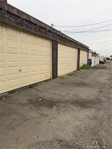 2-car Garage