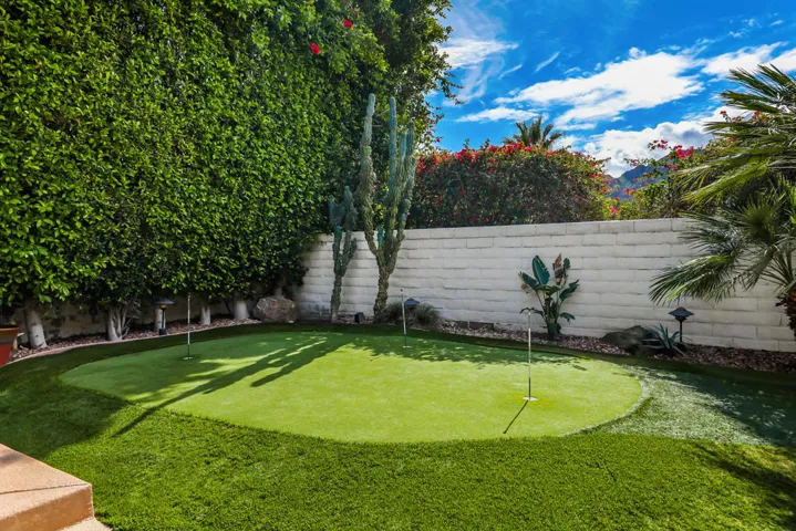 Private Putting Green