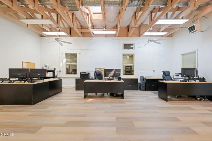 21-Work Space