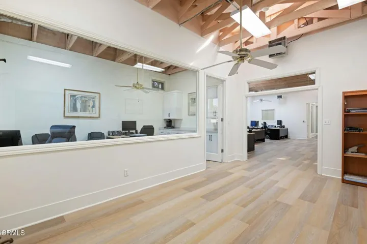 12-Lobby Area