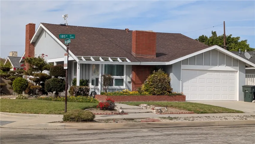 18426 Manhattan Place, Torrance, California 90504